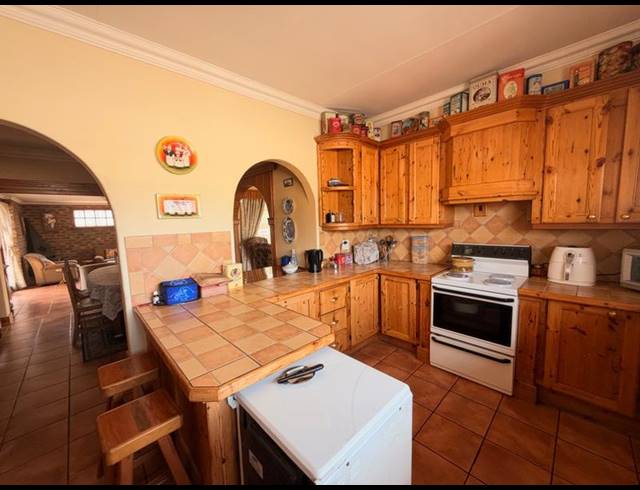 3 BEDROOM HOUSE FOR SALE IN UNITAS PARK